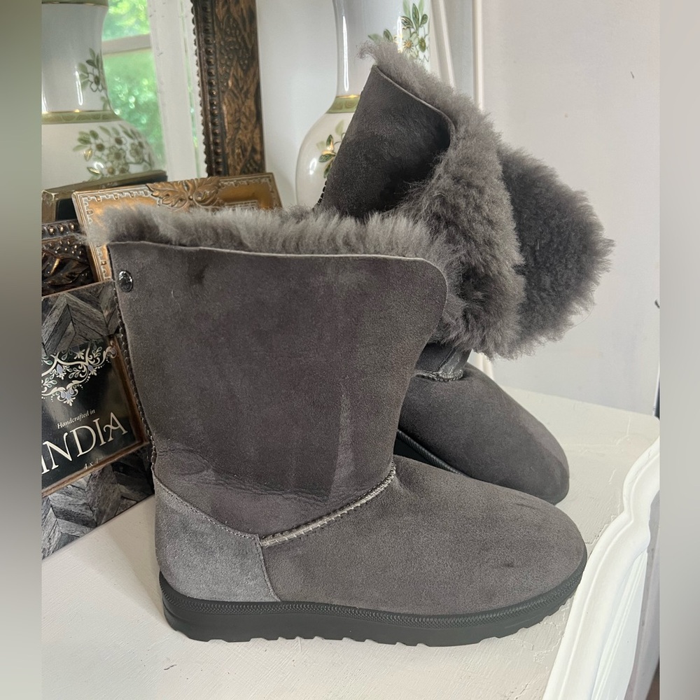 Abeo genuine sheepskin winter boots in Manitoba Gray